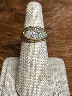 Waxing Poetic Kristal Dream Traveler Ring Size 7